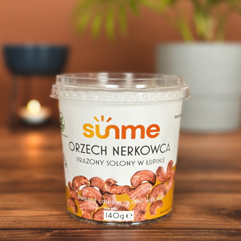 Orzechy Nerkowca prażone solone w Łupinie Kubeczek 140 gram Orzechy Nerkowca prażone solone w Łupinie Kubeczek 140 gram