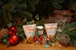 Zestaw Świąteczny Wyjątkowy Prezent Box Orzechy nerkowca, orzechy makadamia, nerkowiec słoik