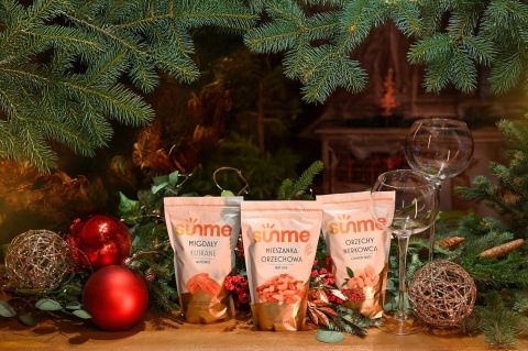 Zestaw Świąteczny Wyjątkowy Prezent Orzechy nerkowca, mieszanka orzechowa, migdał łuskany