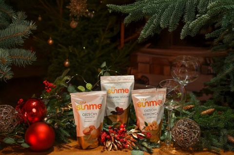 Zestaw Świąteczny Wyjątkowy Prezent Orzechy nerkowca, orzechy makadamia, żurawina suszona